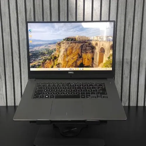 Dell Inspiron 3583 (i7-8565U / 8GB RAM / SSD 240GB)