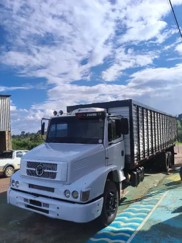 Caminhão boiadeiro 16.20 