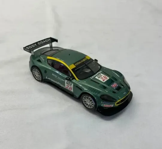 Carro de autorama 1/32 Scx "Aston Martin"
