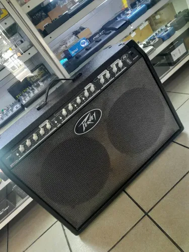 Amplificador Peavey 212 special chorus