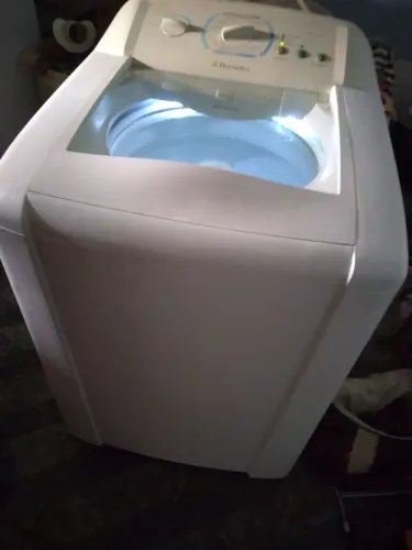 Máquina de lavar Electrolux 12kg, funcionando tudo perfeito. Com iluminação interna