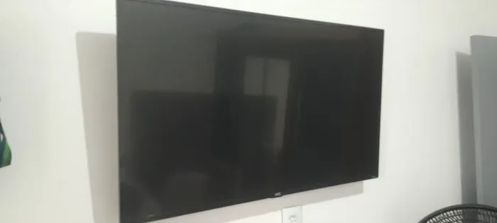 Tv 42 com a tela queimado..