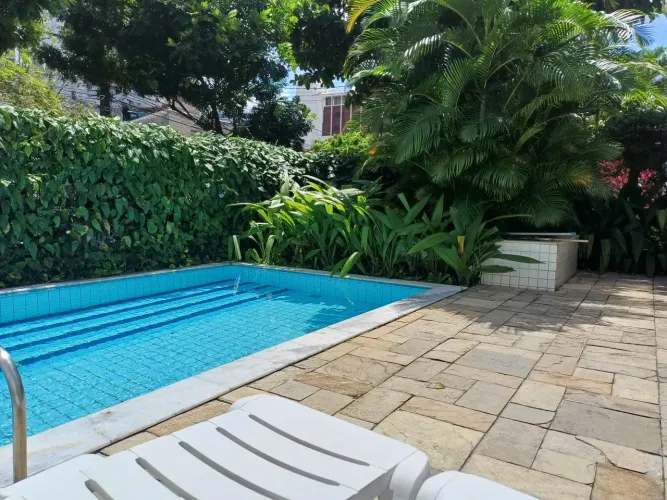 Apartamento mobiliado em Casa Forte  2 quartos sendo um suíte