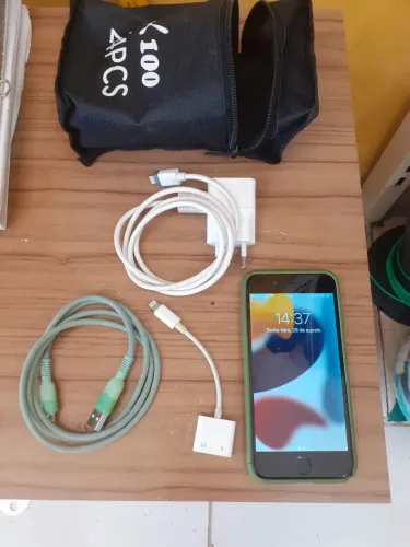 Vendo Iphone 7 top de linha.