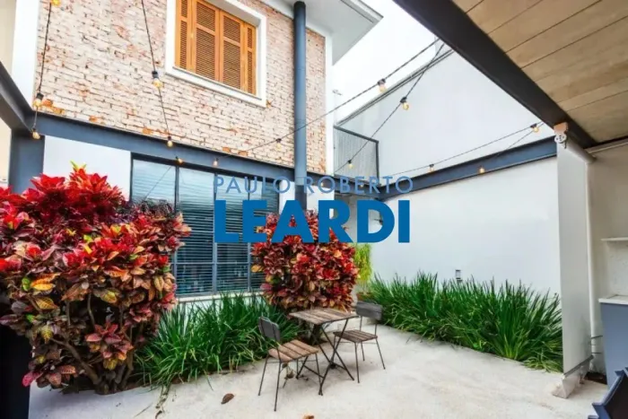 CASA DE VILA - PINHEIROS - SP