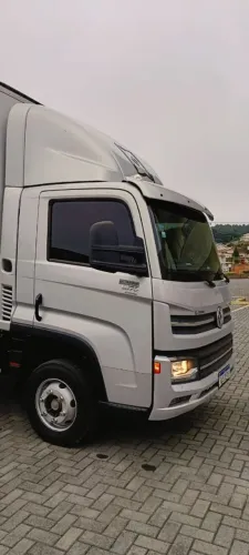 Volkswagen delivery 9.170 ano 2022 baú de 6 metros