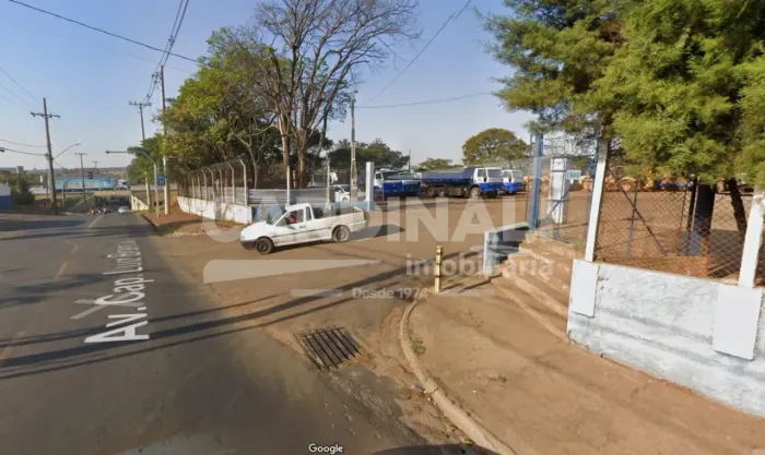 Área comercial em frente a Rodovia Wasghington Luiz, com 100 metros de testeira e área tot