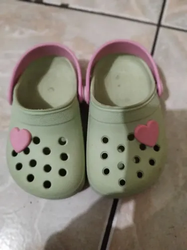 Crocs infantil