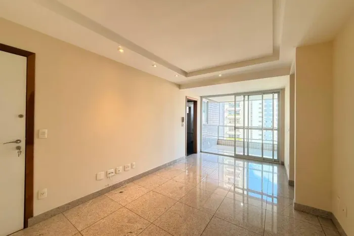 Apartamento à Venda - Funcionários, 2 Quartos, 71 m2