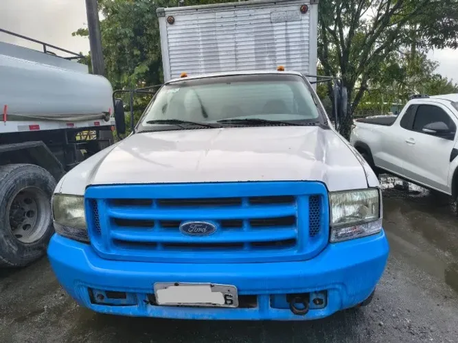 Ford F-350 3.9 Cummins Turbo Diesel Mec. 2006