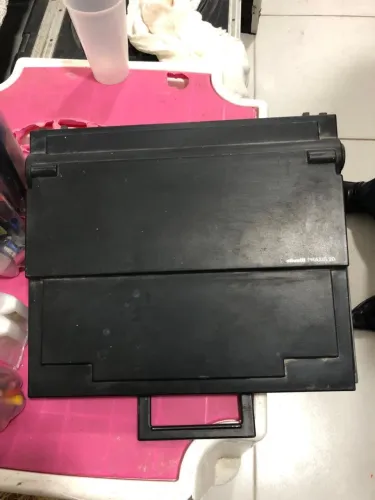 Máquina de Escrever Eletrônica Olivetti Praxis 20