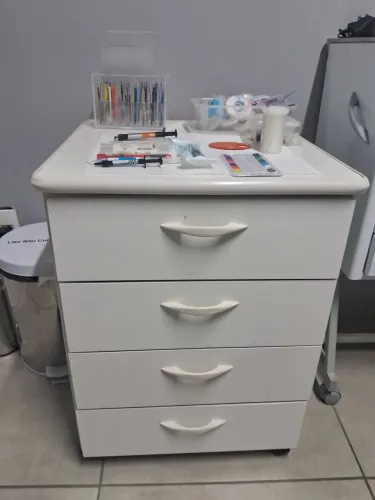 Gaveteiro otimo para casa ou clínica 