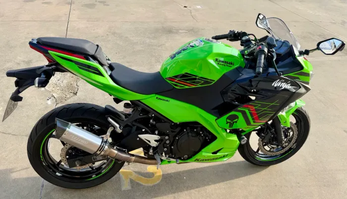Kawasaki Ninja 400 KRT