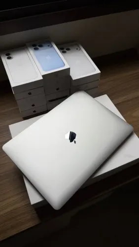 Apple MacBook Air M1