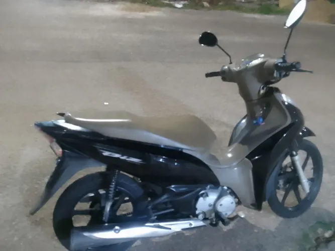 Vendo biz 125 modelo 2018