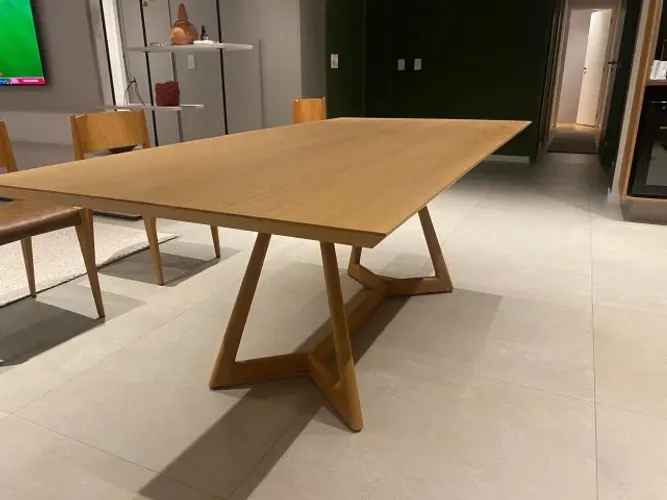 Mesa de jantar retangular