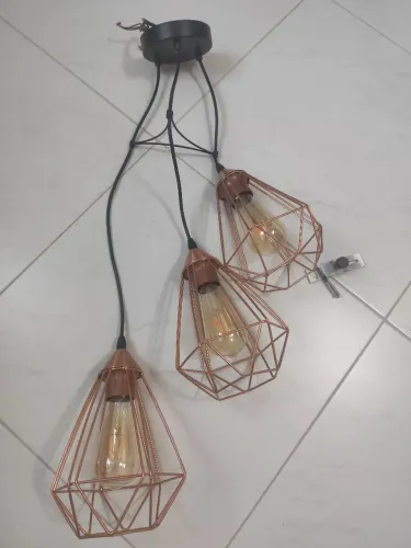 Luminária linda para quarto.