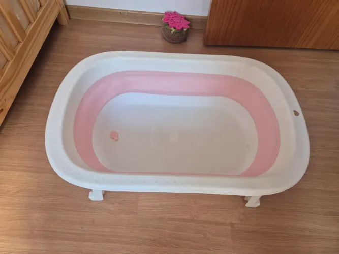 Banheira dobrável- Rosa