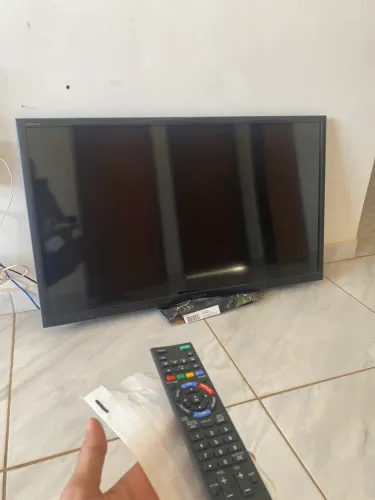 Televisão, ótima pra uso ! Qualidade excelente 