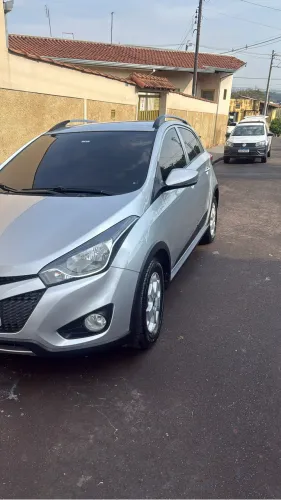 Hyundai HB20X Style 1.6 Flex 16V Mec. 2014
