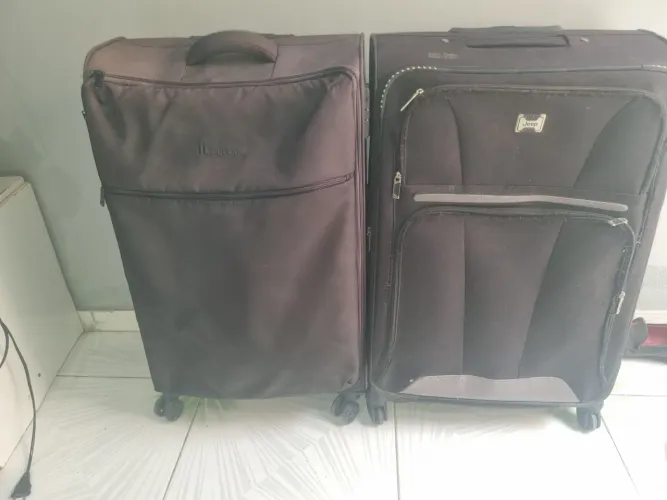 Vendo duas malas 23 A 32 kg usada mas em perfeito estado