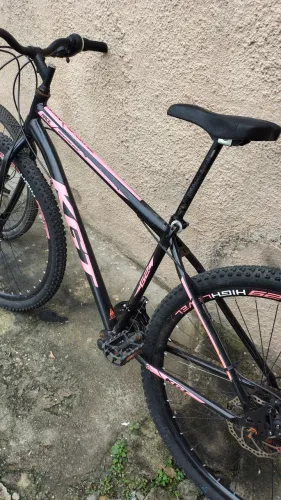 Vendo bicicleta aro 29, abaixo para sair amanhã.