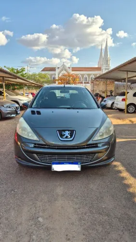 Peugeot 207 XR 1.4 Flex 8V 5P 2011