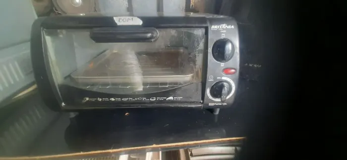 Forno elétrico britania 10l