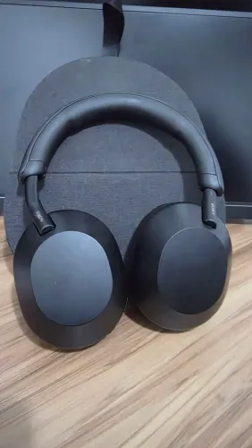 Headphone Sony WH-1000XM5