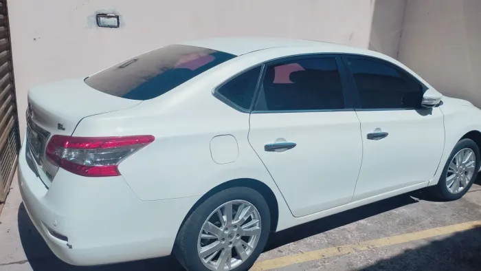 Nissan Sentra SL 2.0/ 2.0 Flex Fuel 16V Aut. 2014