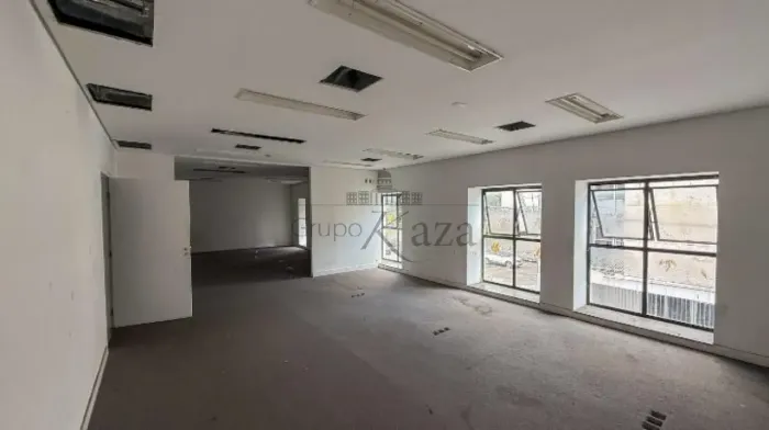 Oportunidade - Ponto Comercial - Centro - Área construída 530m².