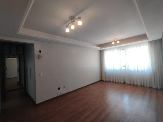 Apartamento Semi Mobiliado com 4 quartos para Alugar em Coqueiros.