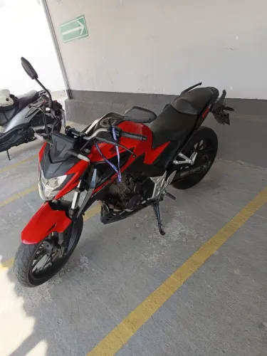 Twister CB 300F