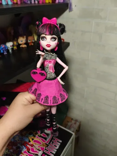 Monster high draculaura picture day