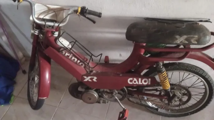 Mobilete vinho 