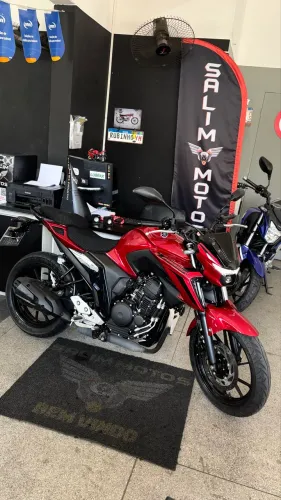 YAMAHA FZ25 250 FAZER 2025