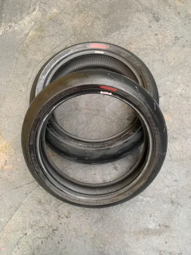 Pneu Moto Pirelli Diablo Rosso IV Corsa 180 55 17