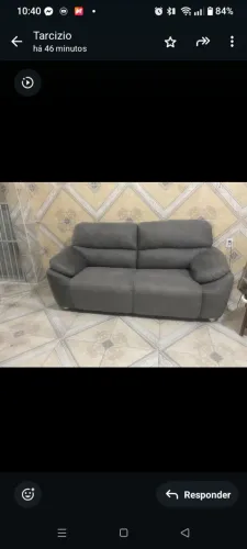 Vendo sofá semi-novo com pouco tempo de uso