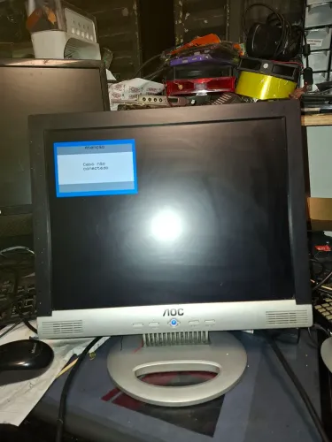 MONITOR AOC 15 POLEGADAS QUADRADO EM PERFEITO FUNCIONAMENTO