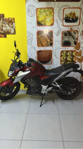 Vendo cb300f ano 2026 estado de zero