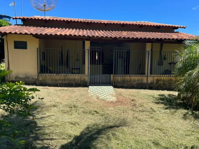 Chácara em Caldazinha - GO( alugo anual )