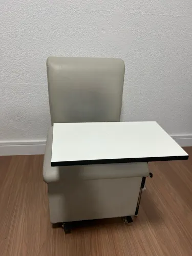Cadeira manicure cirandinha