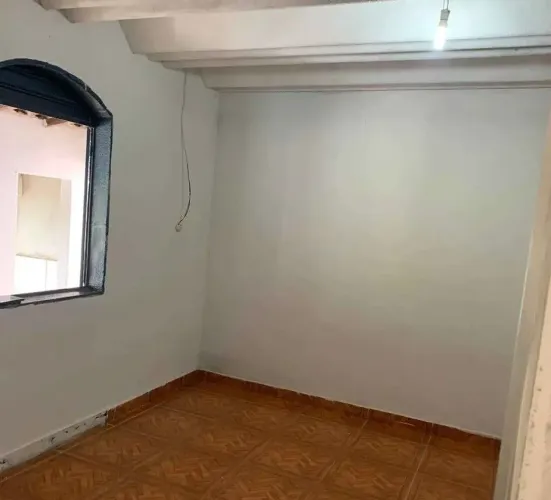 Alugo barracão