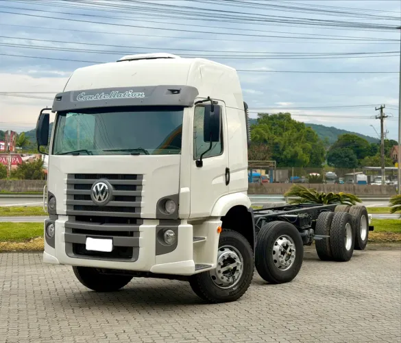 VW CONSTELLATION 30-330 8x2 BITRUCK