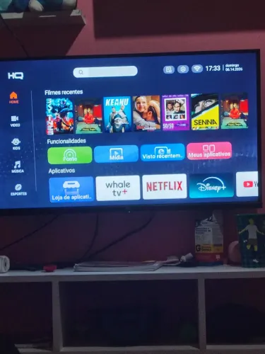 Vendo tv 1 mês de uso 32 polegada tem caixa