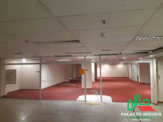 LOJA NO CENTRO COM 1080,57M2 ANTIGO BANCO JUNTO A ESTAÇÃO ANHANGABAÚ SP