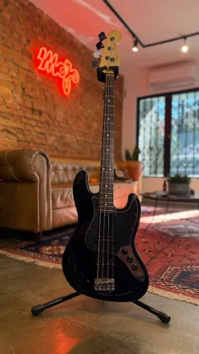 Baixo Jazz bass American Standard 2004