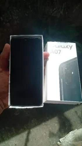 smartphone A07 128 gb na caixa 700 reais