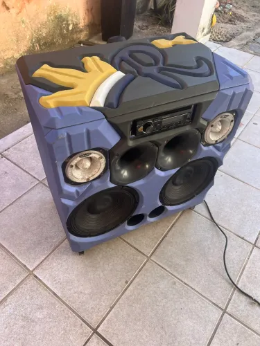 Vendo caixa de som bob pra vender rápido nos preços