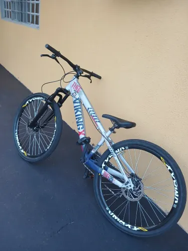 Vinkingx tuff 25 troco/vendo